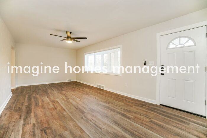 941 Whitehead Ln - Photo 5 of 15