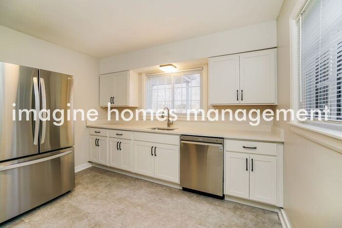 941 Whitehead Ln - Photo 6 of 15