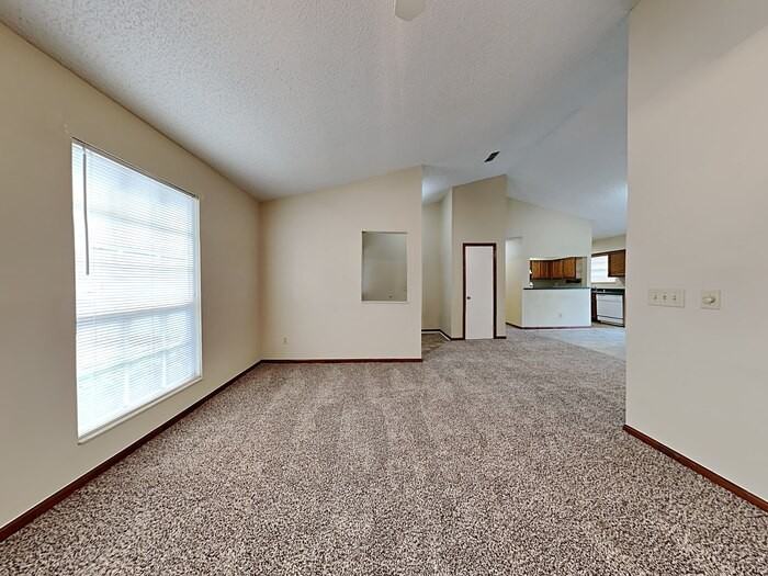 8131 Cumberland Gap Trl - Photo 5 of 19