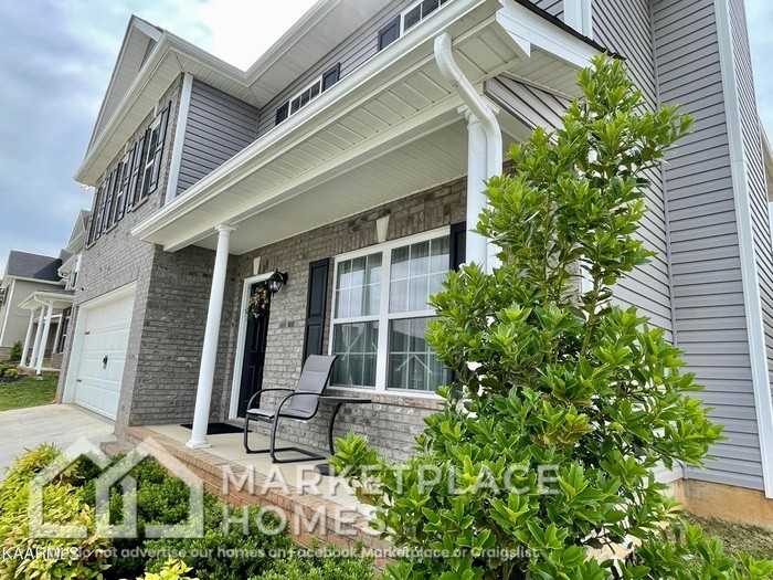 1129 Cloud View Dr - Photo 2 of 20