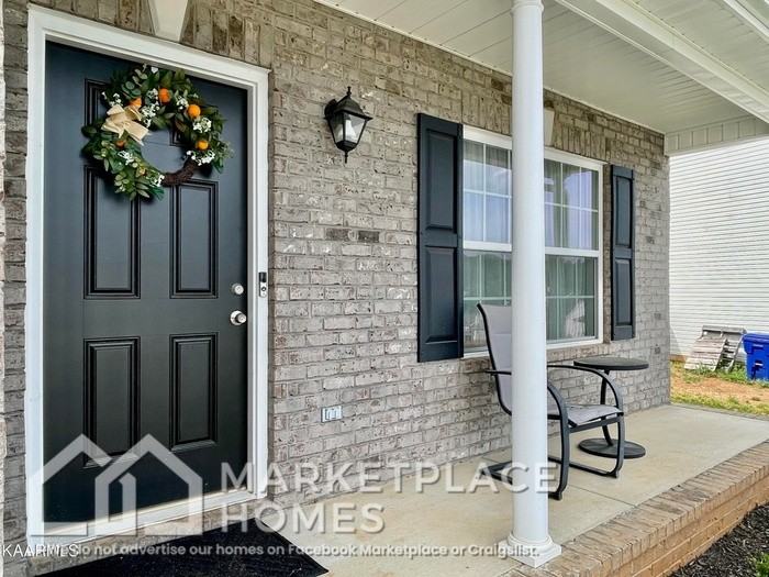 1129 Cloud View Dr - Photo 3 of 20