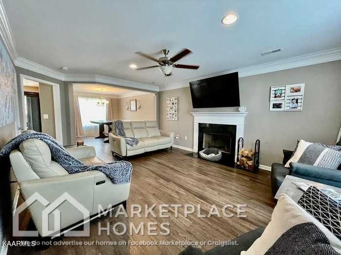 1129 Cloud View Dr - Photo 6 of 20