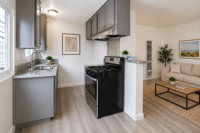 2122 E 10th St #4 - Photo 7 of 11