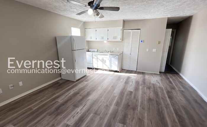 3392 Shadowlawn Dr #A - Photo 4 of 14