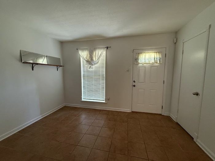 1748 Newington Cv - Photo 2 of 18