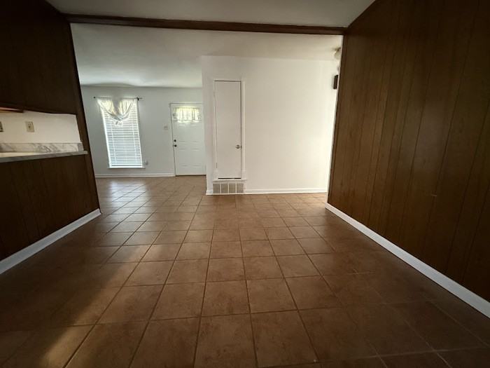 1748 Newington Cv - Photo 3 of 18