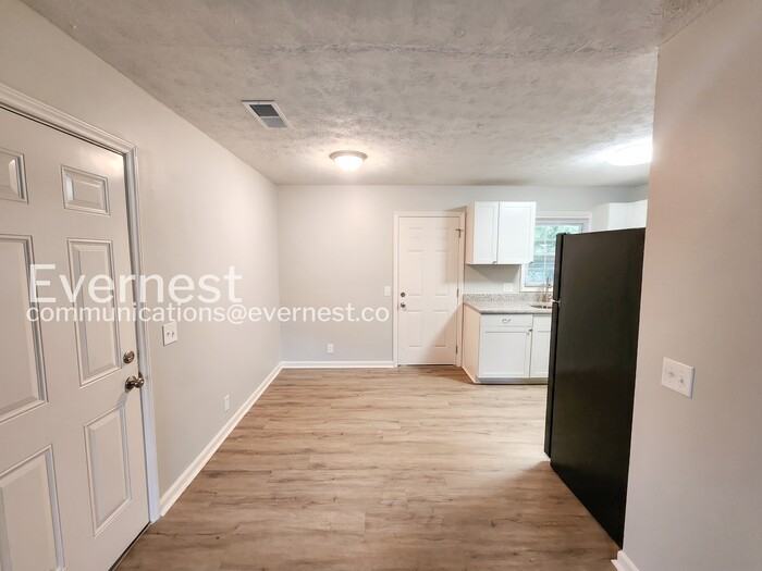 908 Hickory Dr - Photo 7 of 22