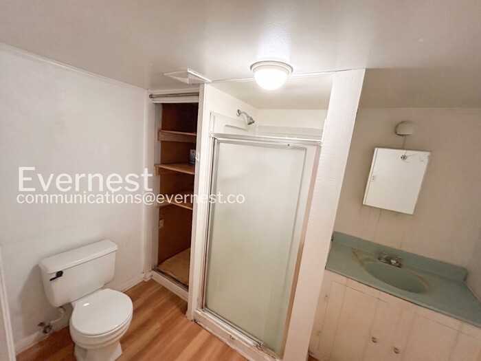 305 N Boundary St #B - Photo 6 of 14