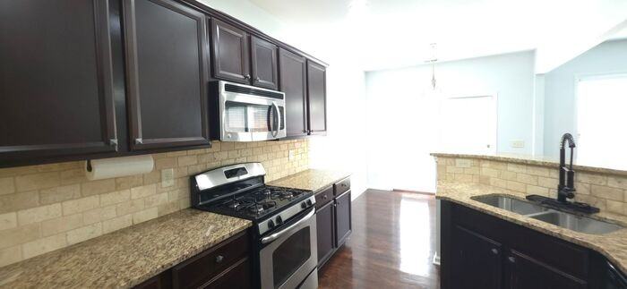 4830 Waterbrooke Xing - Photo 7 of 20