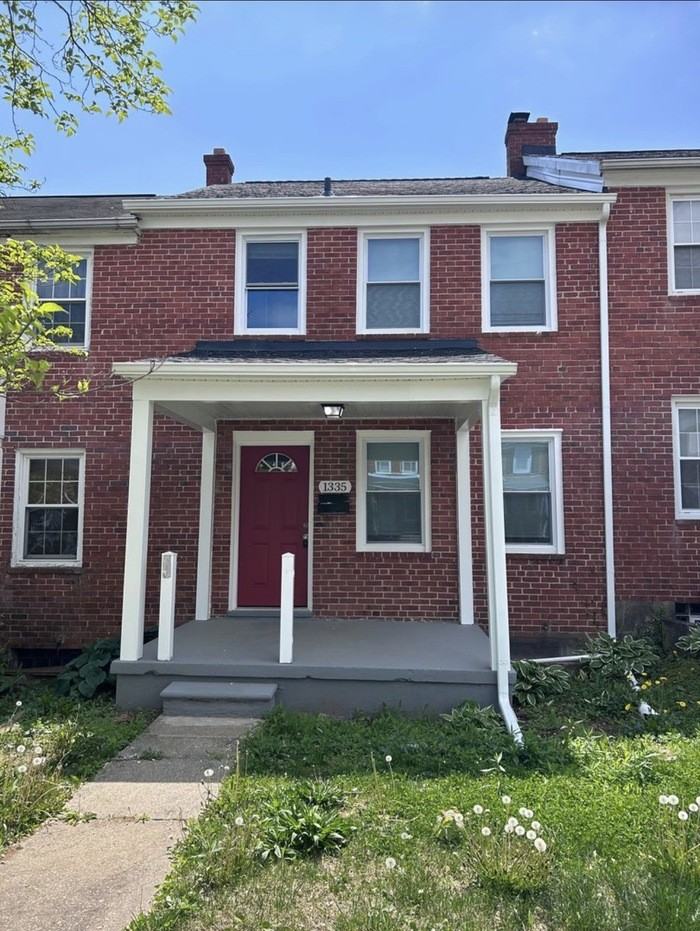 1399 Gittings Ave - Photo 2 of 12