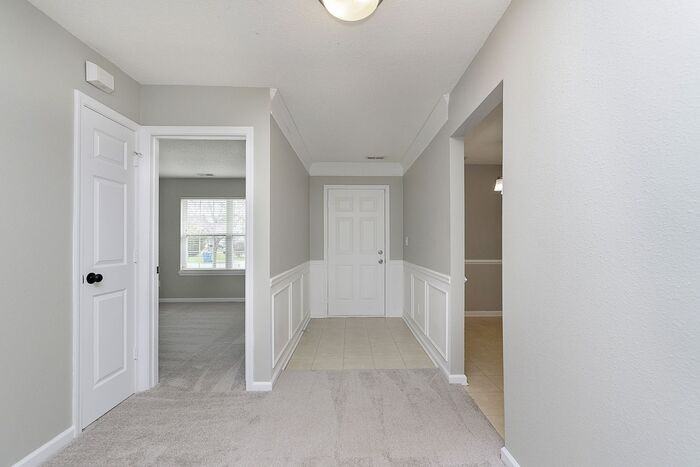19539 Prairie Crossing Dr - Photo 3 of 21