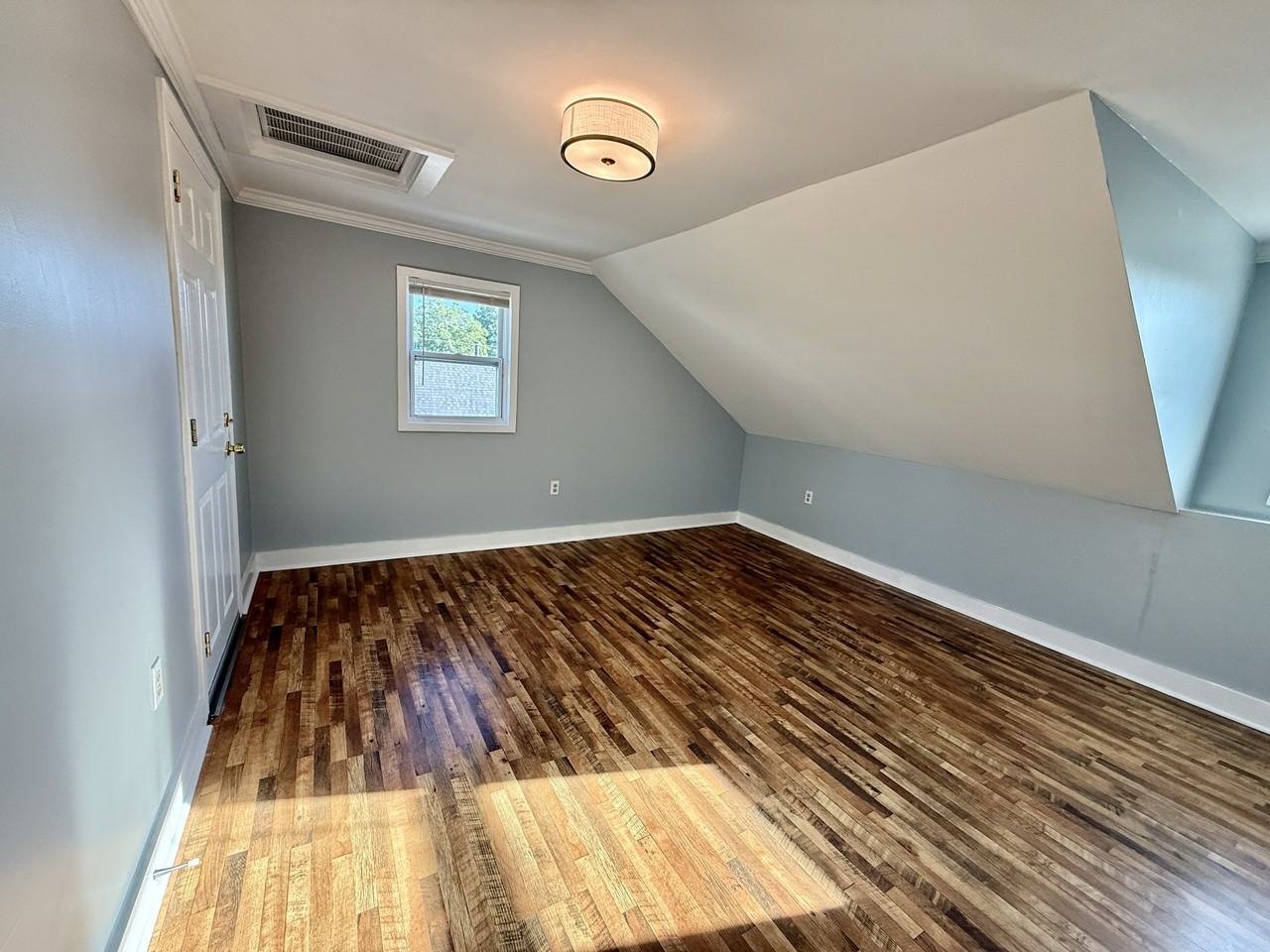 90 Pleasant St #3 - Photo 3 of 12