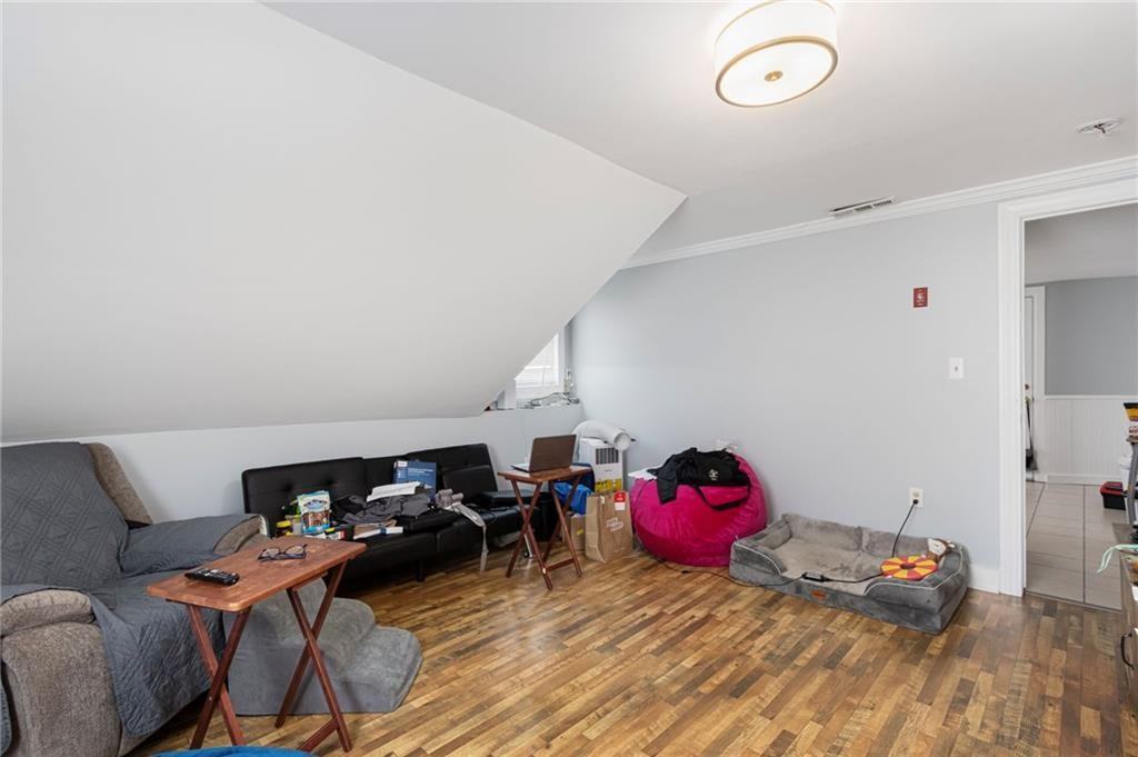 90 Pleasant St #3 - Photo 6 of 12