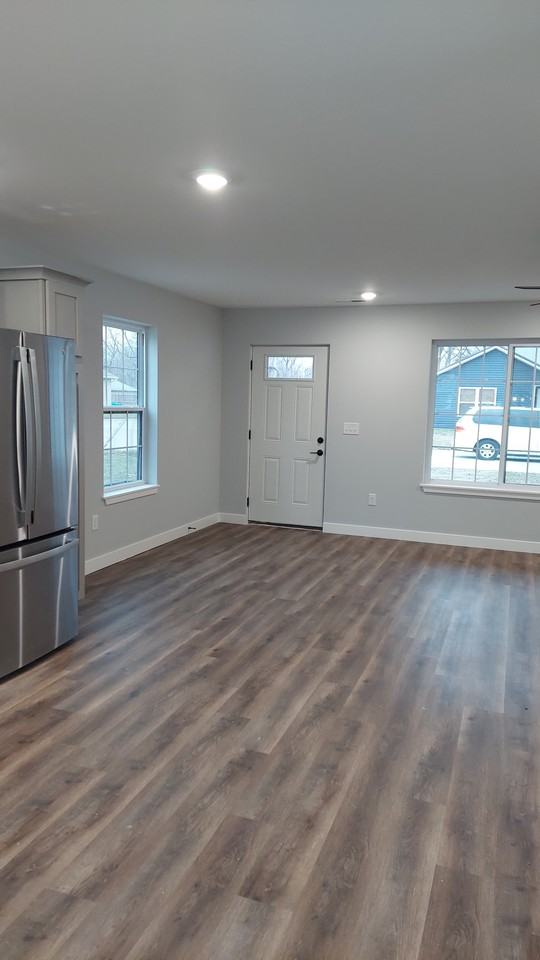1368 Onie St #NA - Photo 2 of 10
