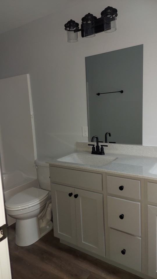 1368 Onie St #NA - Photo 5 of 10