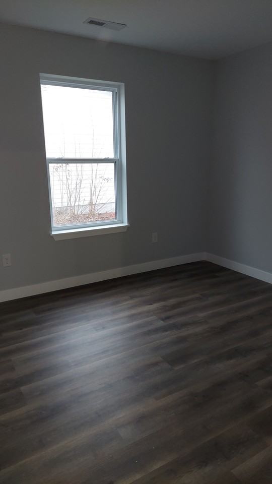 1368 Onie St #NA - Photo 7 of 10