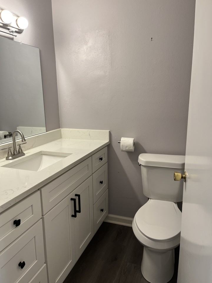 110 Robinhood Dr #NA - Photo 3 of 18