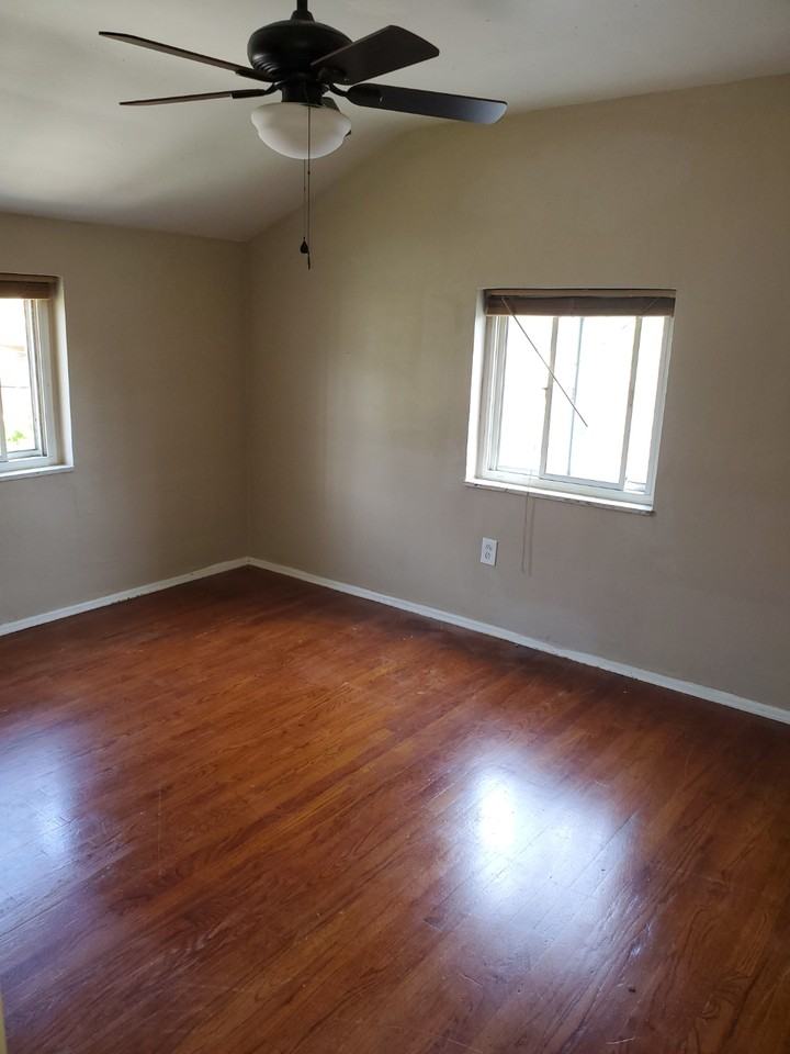 251 Sebring Ave #NA - Photo 4 of 10