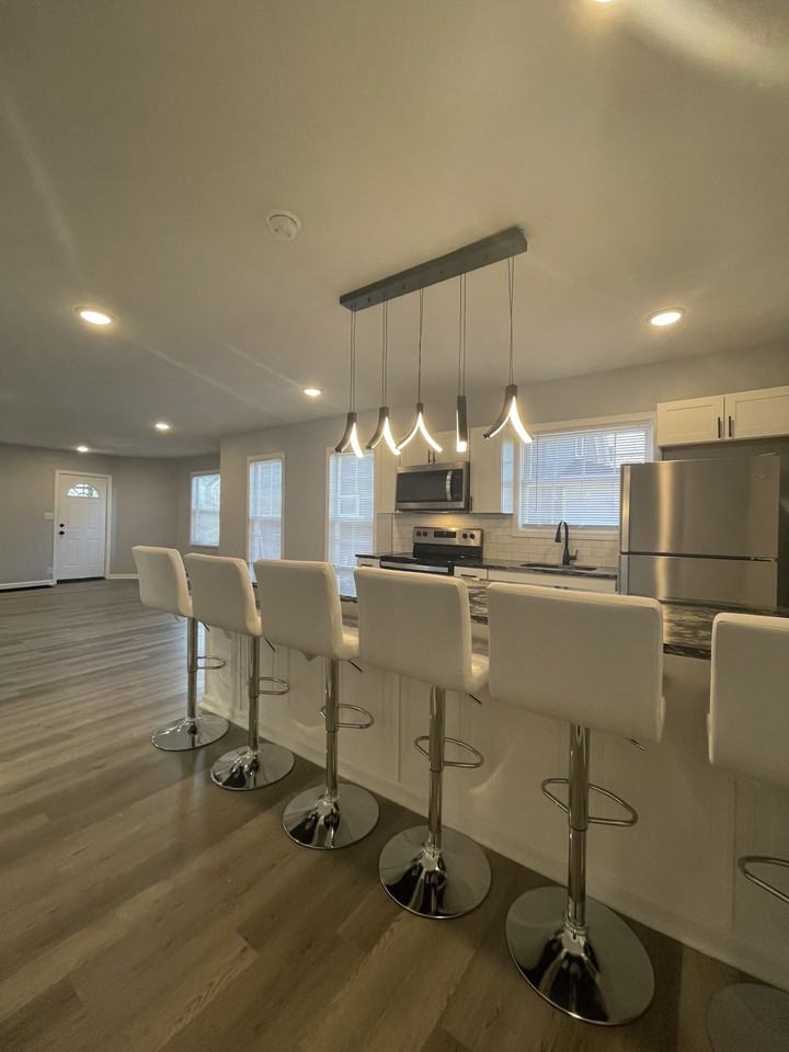 233 Lamont Ave #1 - Photo 7 of 19