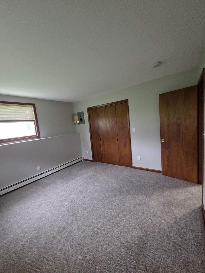 176 S Main St #1LOWER - Photo 5 of 5