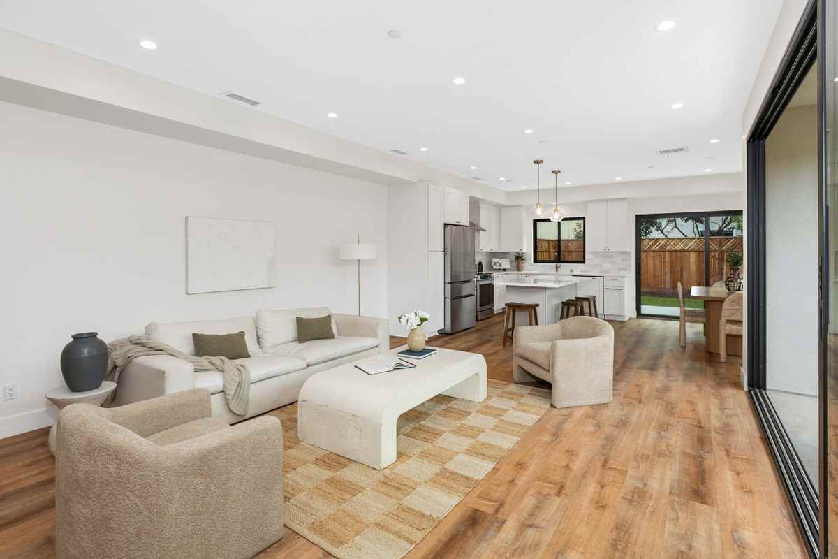 243 Dahlia Ave #243 - Photo 7 of 35