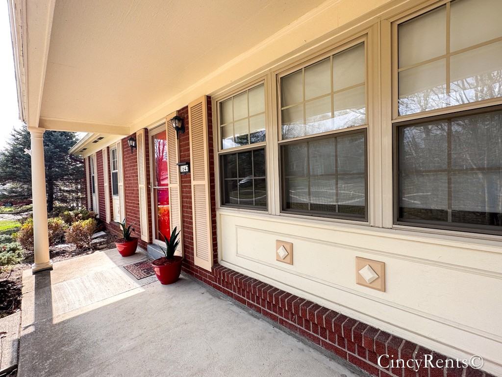 1647 Rockhurst Ln #NA - Photo 2 of 36