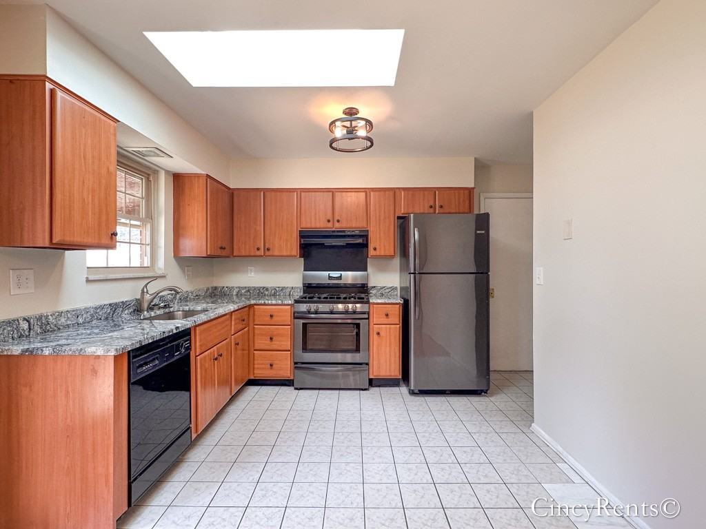 1647 Rockhurst Ln #NA - Photo 6 of 36