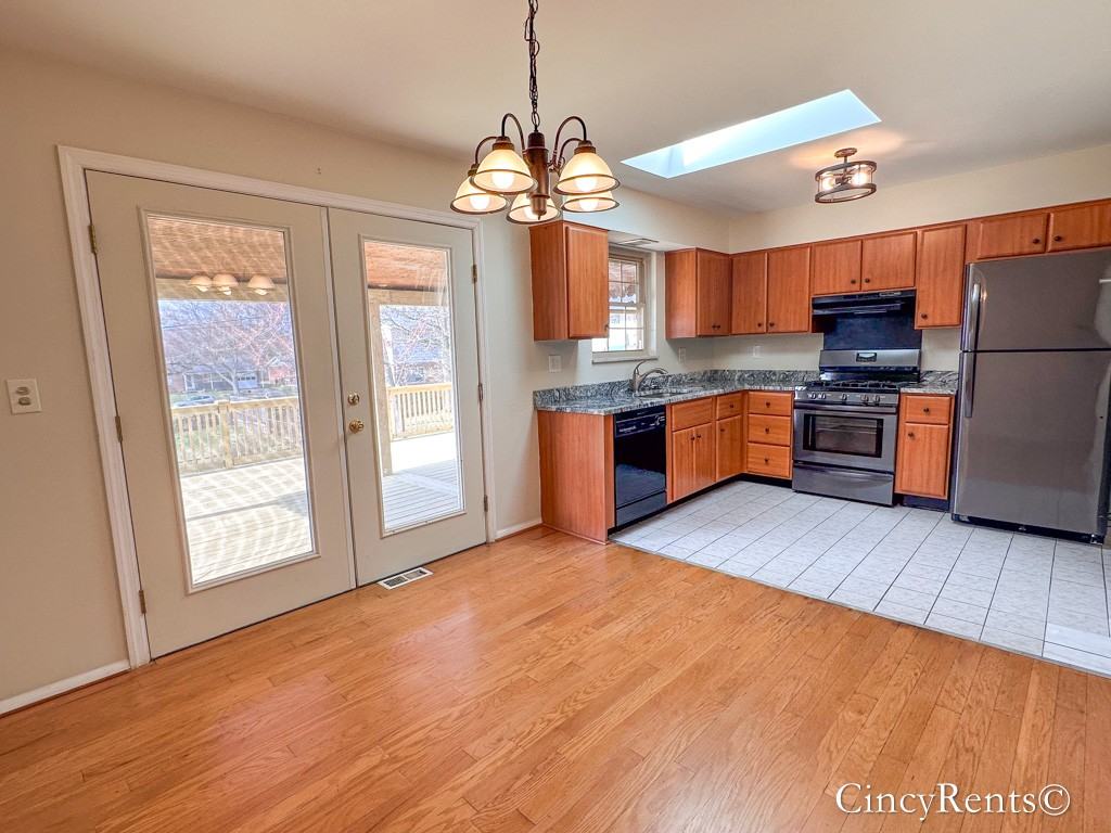 1647 Rockhurst Ln #NA - Photo 7 of 36