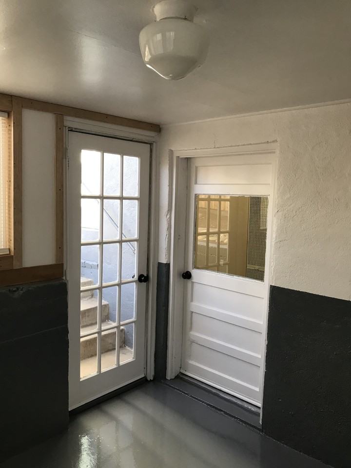 2024 W Hamilton Pl - Photo 6 of 18