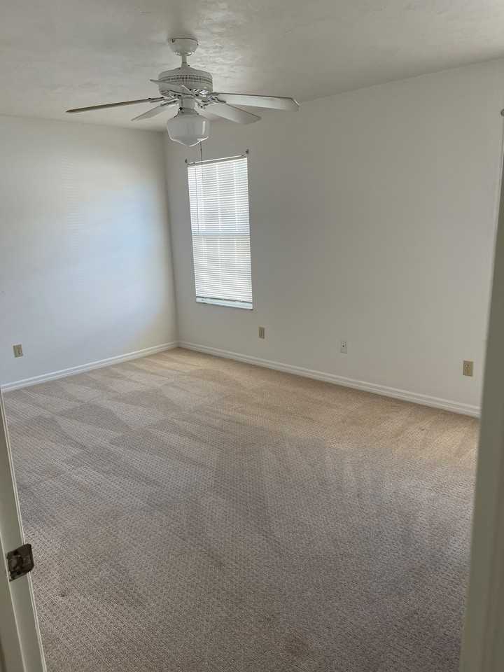 116 Se Willow Dr #NA - Photo 6 of 9