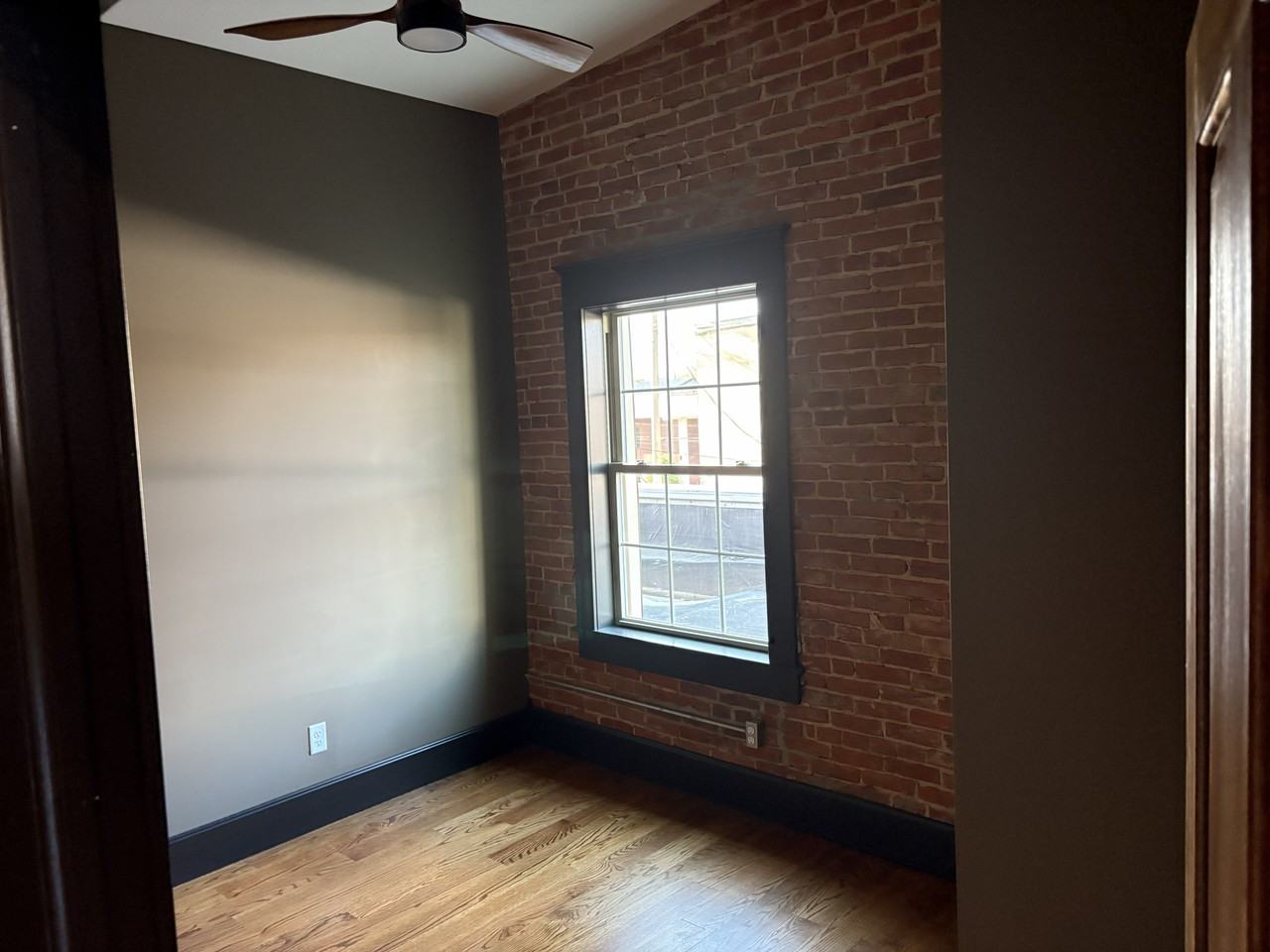 11 Ne 3rd St #2 - Photo 4 of 11