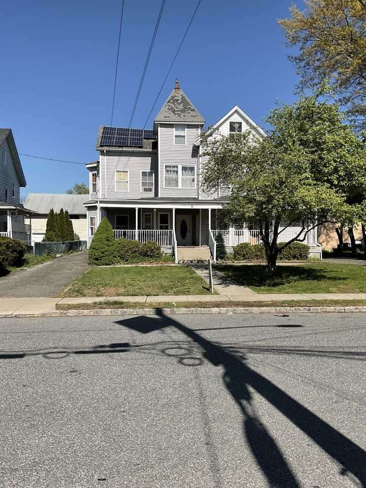 5 Gould Pl #1 - Photo 3 of 5