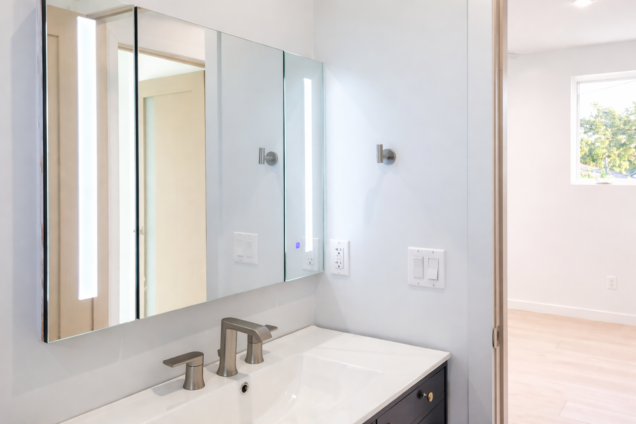 3355 Virginia Ave #B - Photo 5 of 14