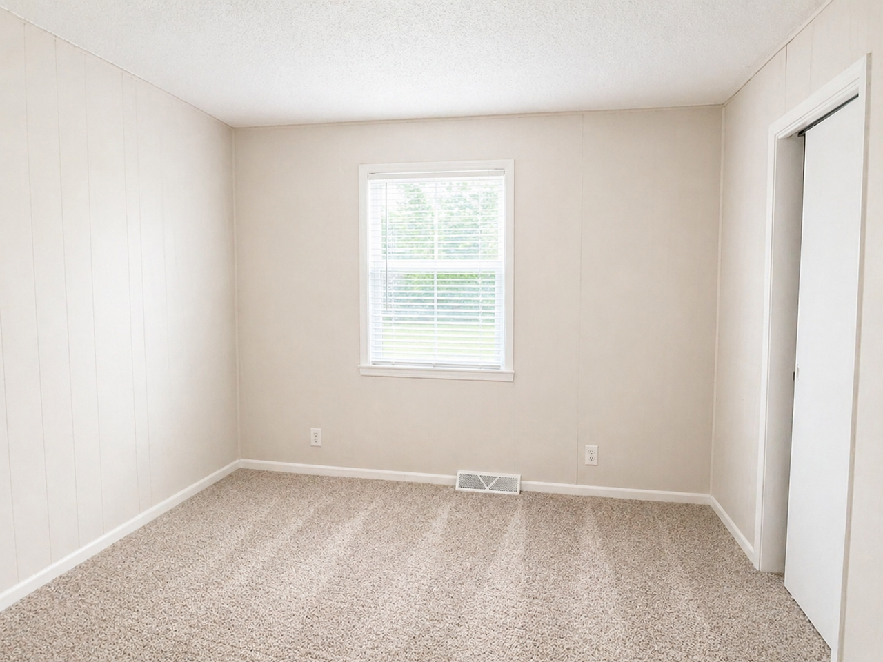 3419 Willow Road - Photo 2 of 6