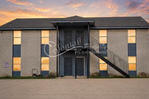 featured image of 1501 Benttree Dr #B