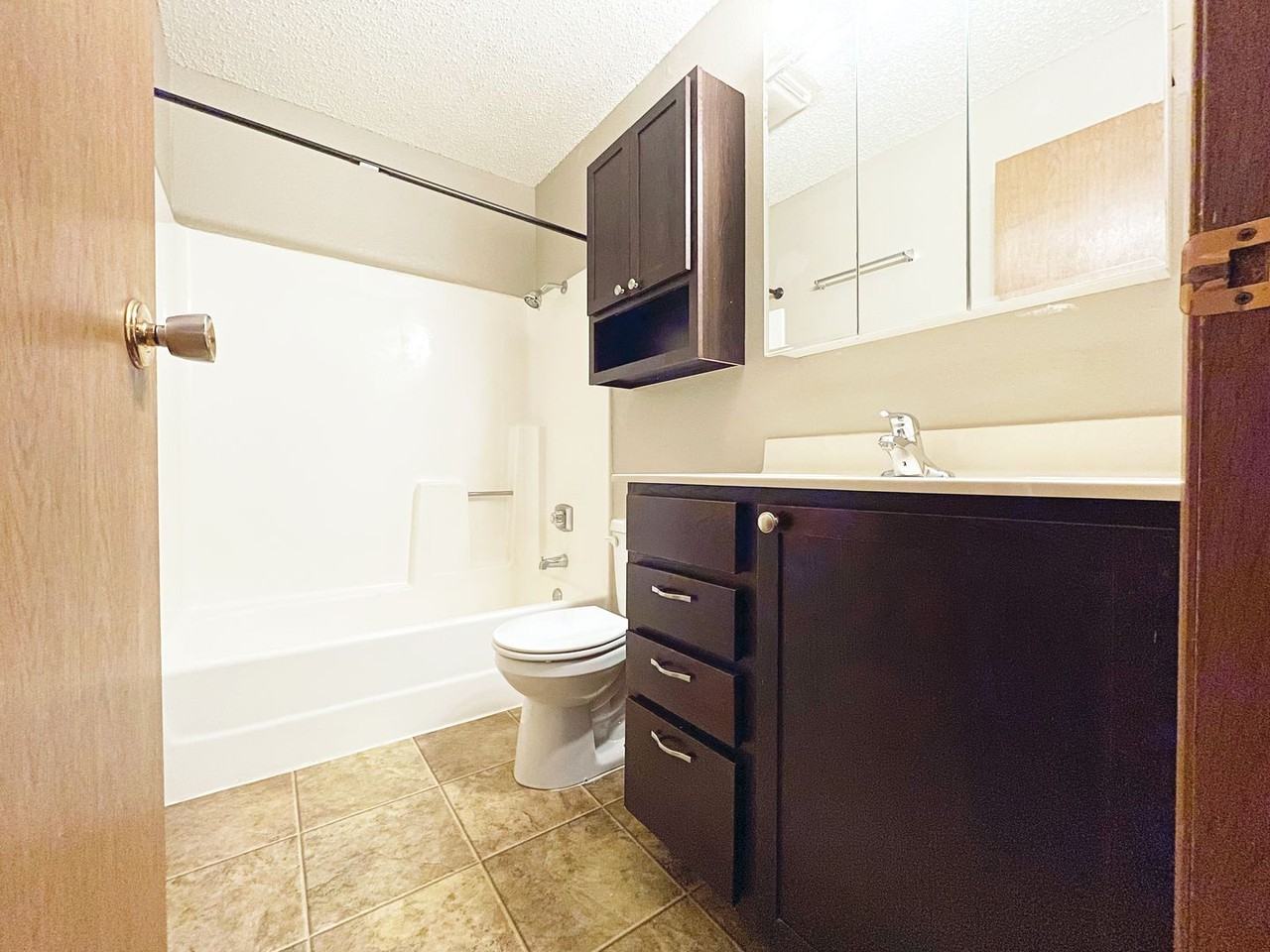 Westridge Apartments - Photo 3 of 25