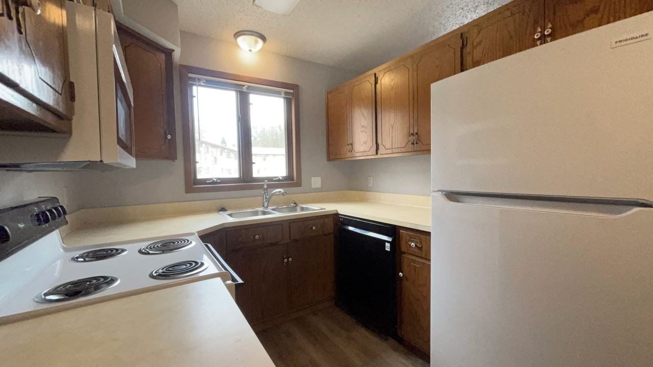 Westridge Apartments - Photo 5 of 25
