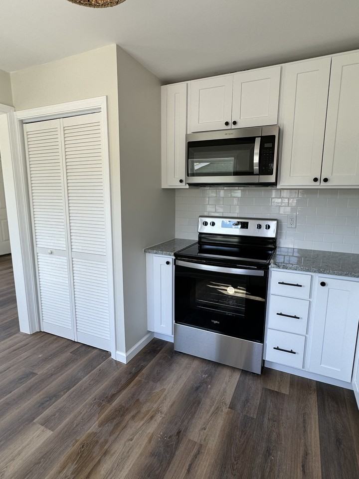 92 N Redtown Rd #9 - Photo 3 of 7