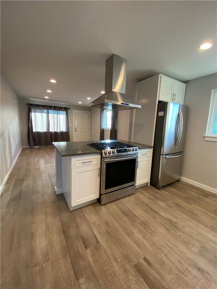 400 S 1865 E - Photo 7 of 11