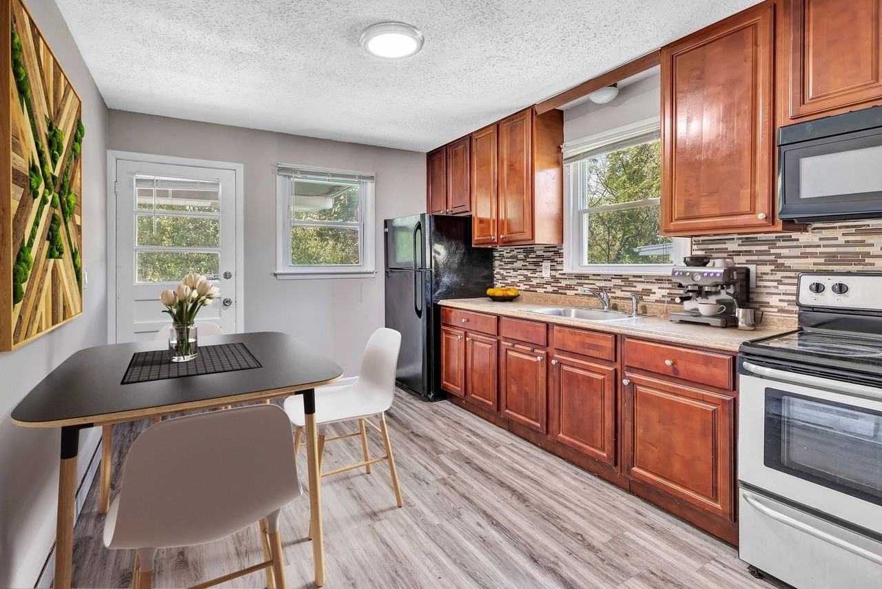 Fieldwood Apartments LLC - Photo 3 of 29