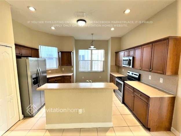 8865 Nw 178th St - Photo 6 of 24