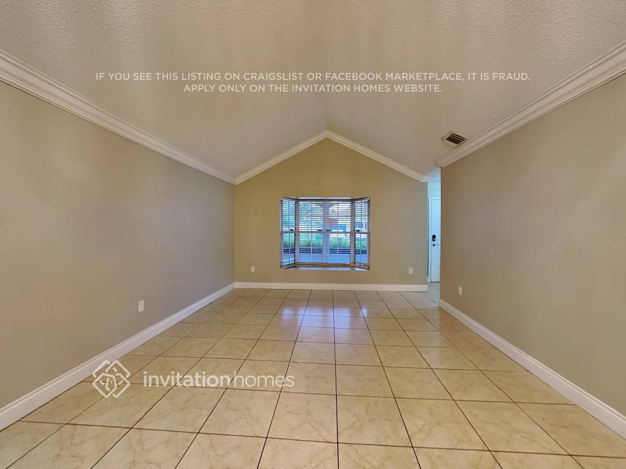 13750 Sw 181st Ter - Photo 4 of 18