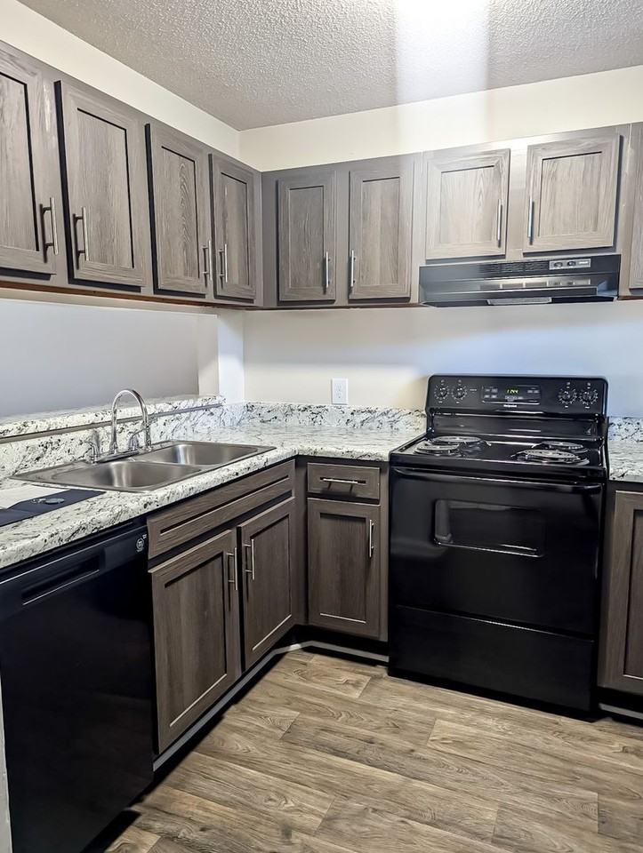 Brookfall II - Photo 3 of 4