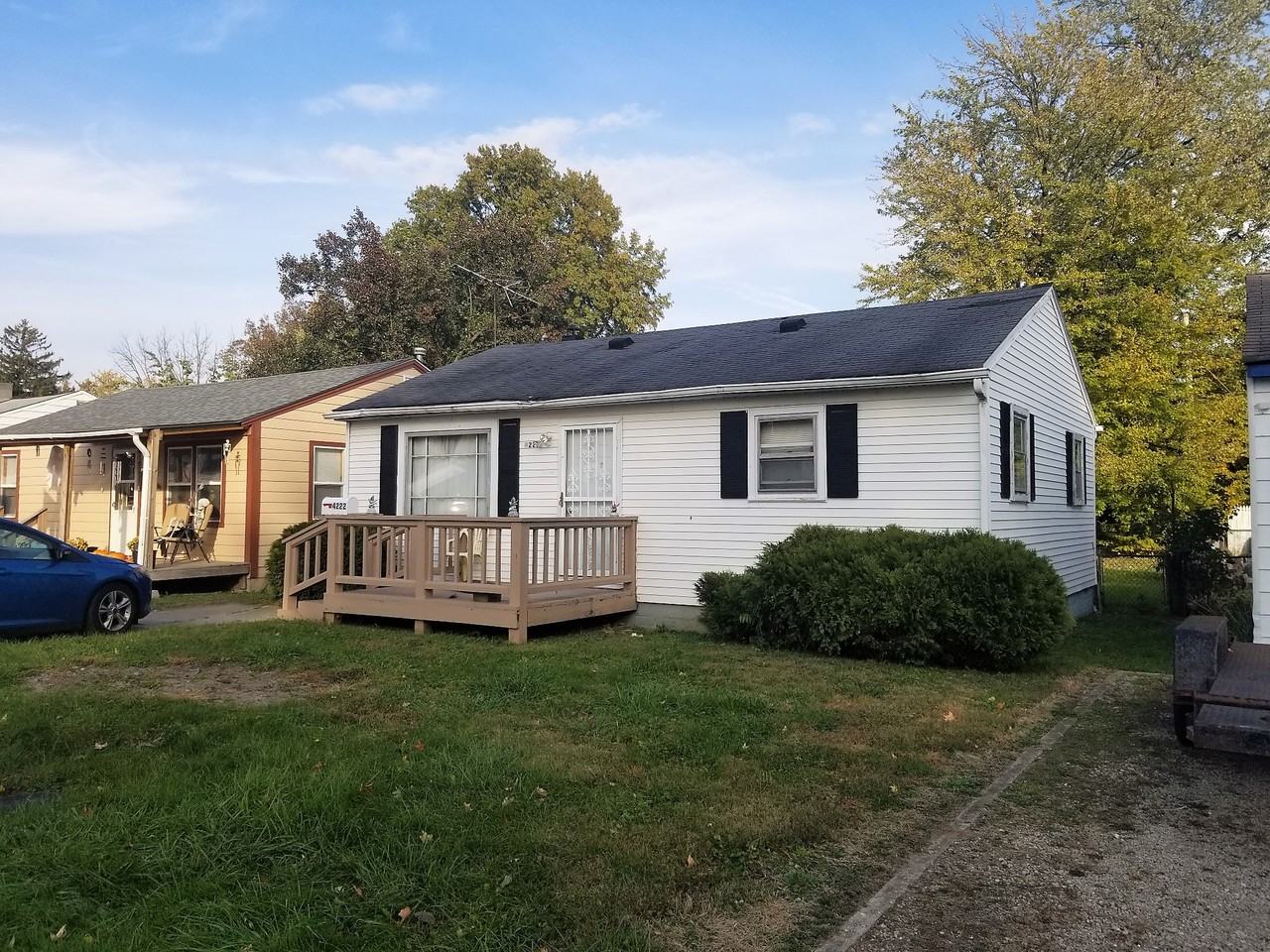 4222 Delaware St - Photo 3 of 8