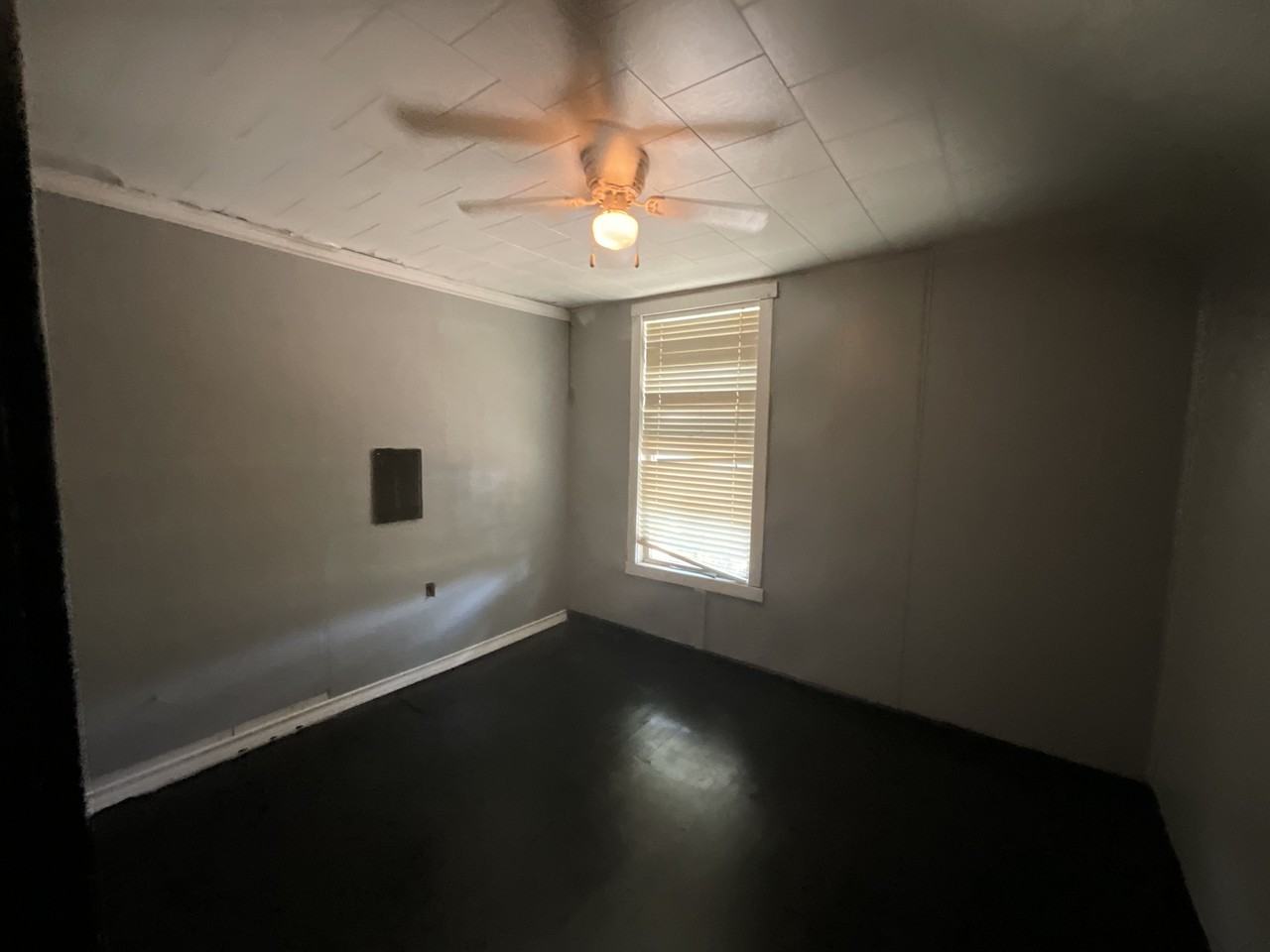 1003 S Main St - Photo 5 of 19