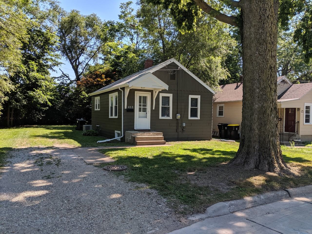 413 E Cherry St - Photo 2 of 19