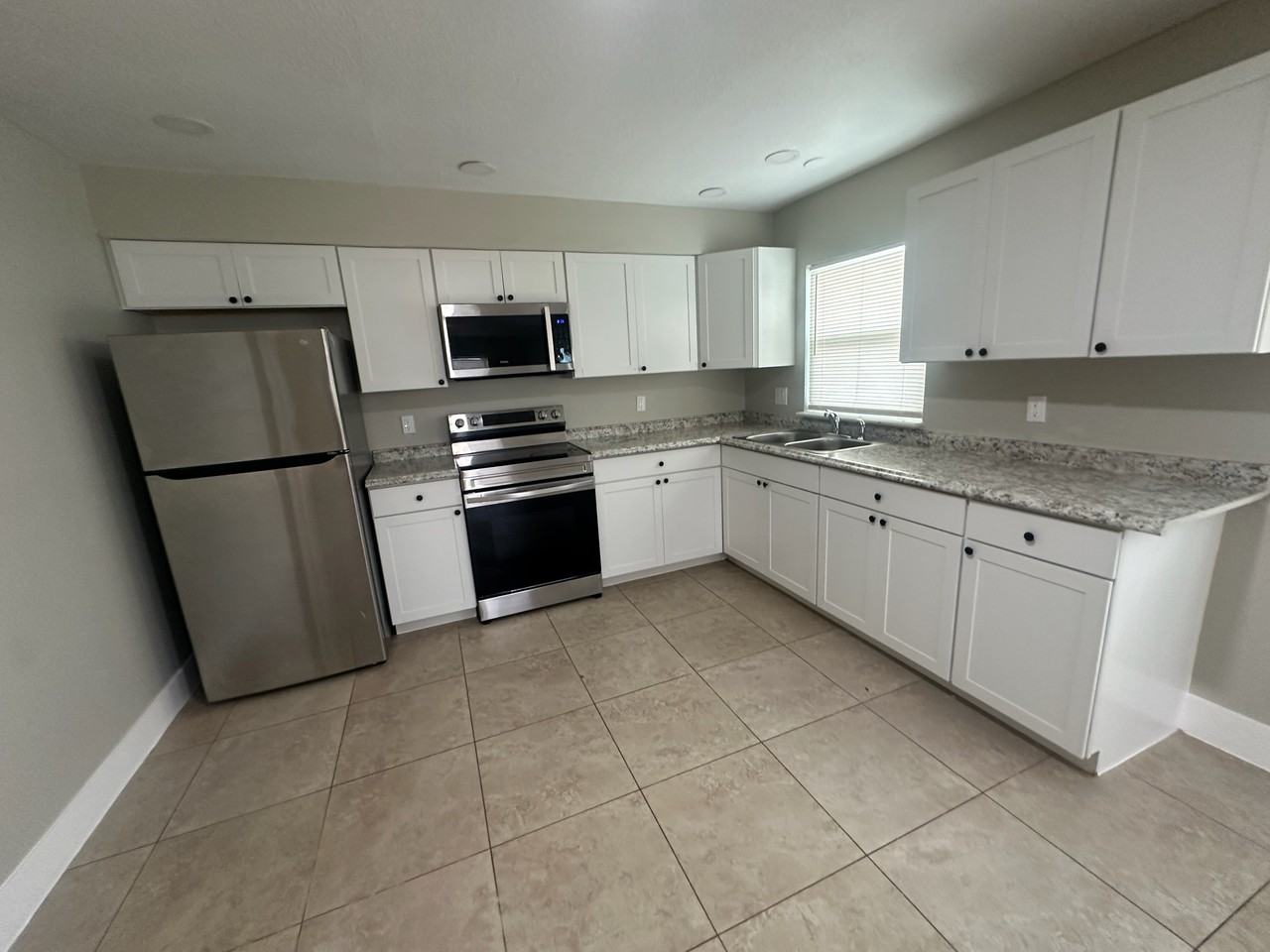 16910 Carmen Ave #16922 - Photo 2 of 11