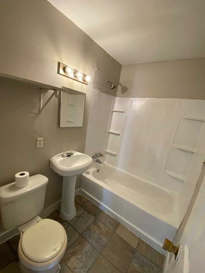 2303 N Louis St #2307 - Photo 5 of 12