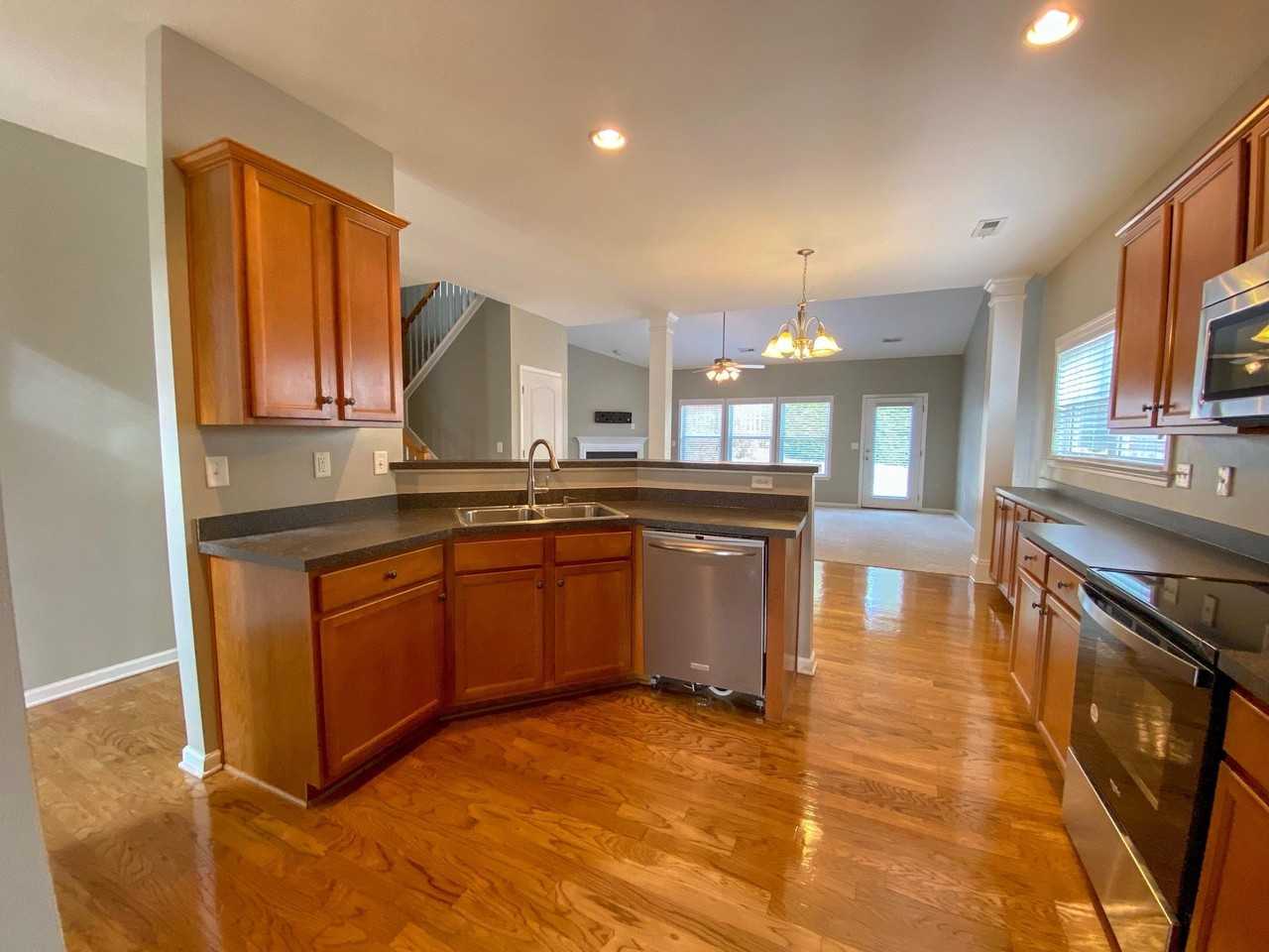 109 Paqcolet Dr - Photo 5 of 11
