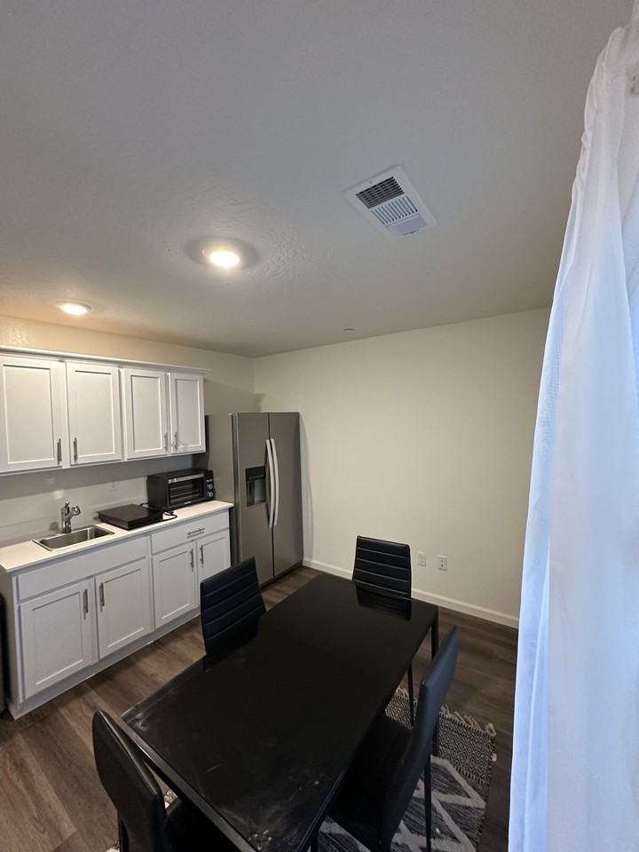 1336 Sterling Hill Ct #1 - Photo 6 of 12